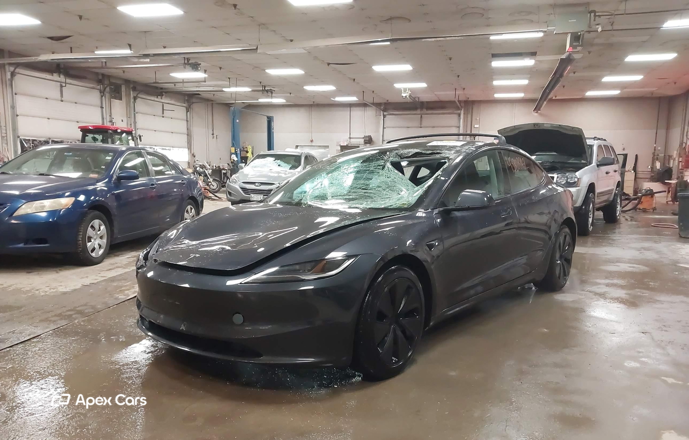 Tesla Model 3 2024