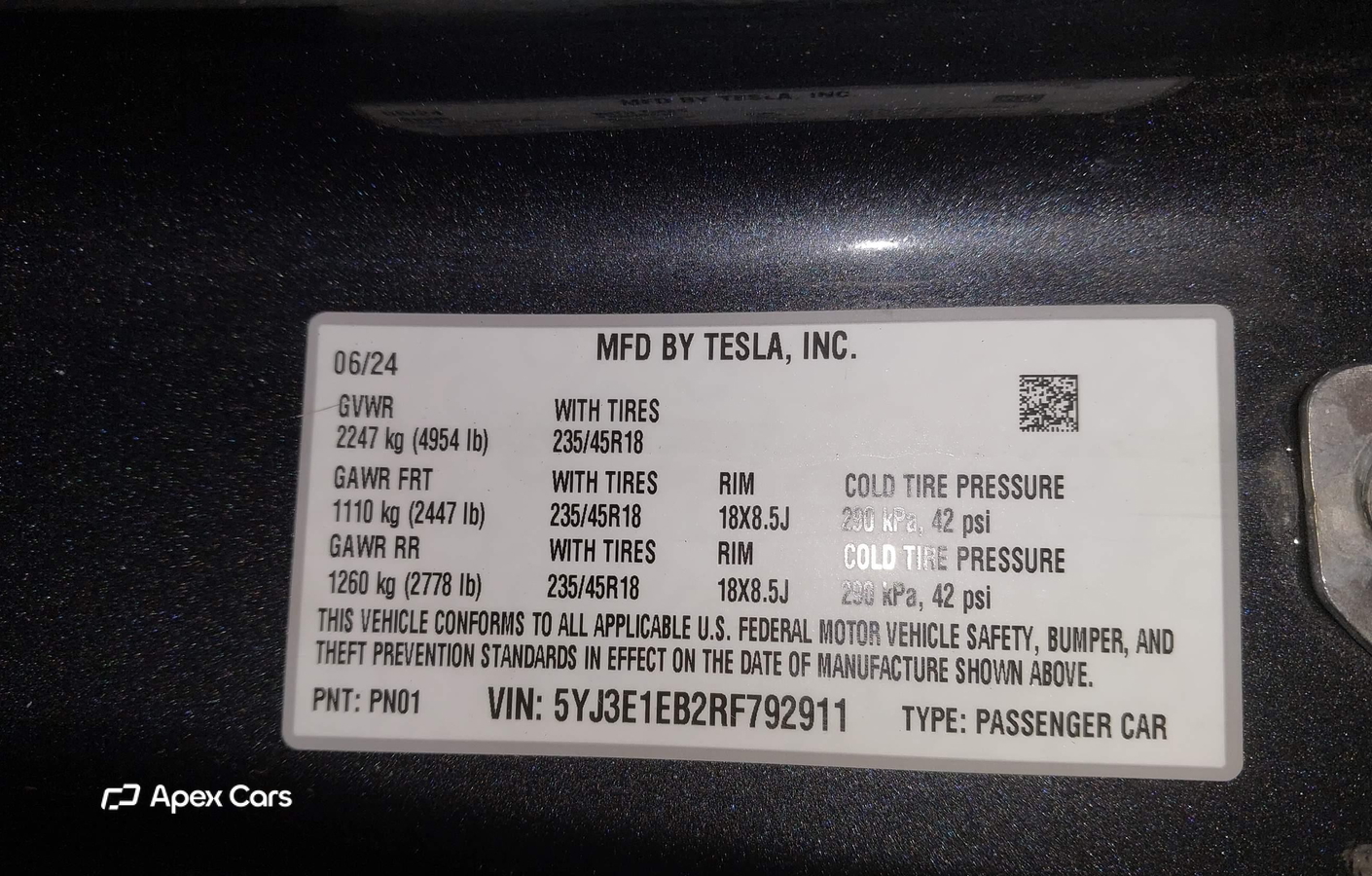 Tesla Model 3 2024