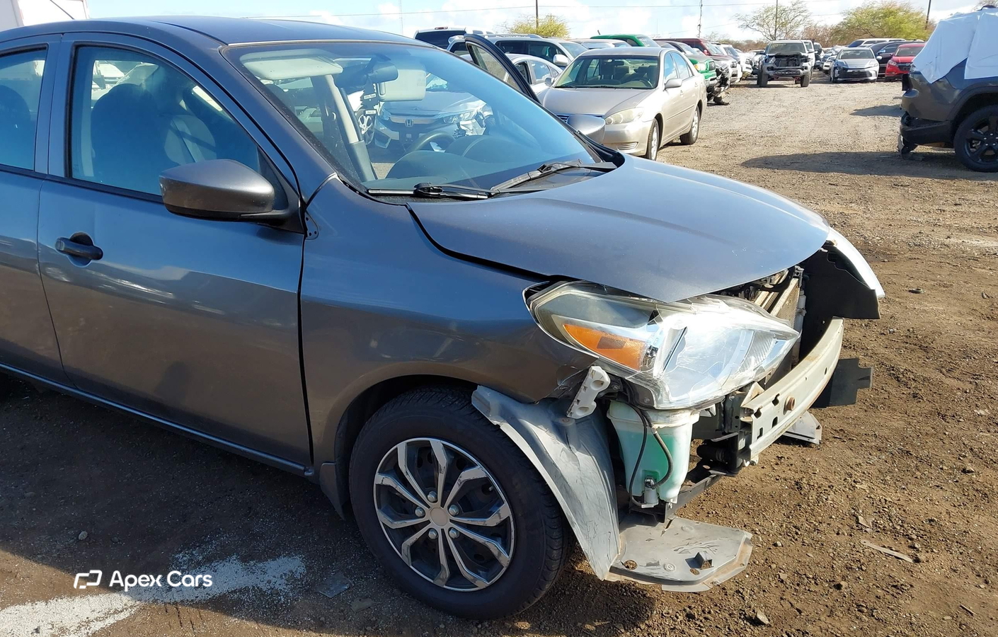 Nissan Versa 2016