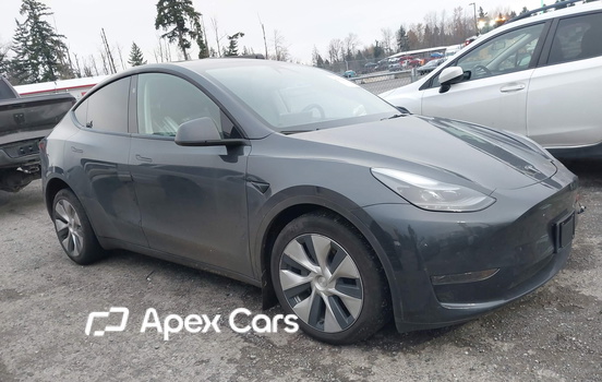 Tesla Model Y 2024 - Image 1 of 16