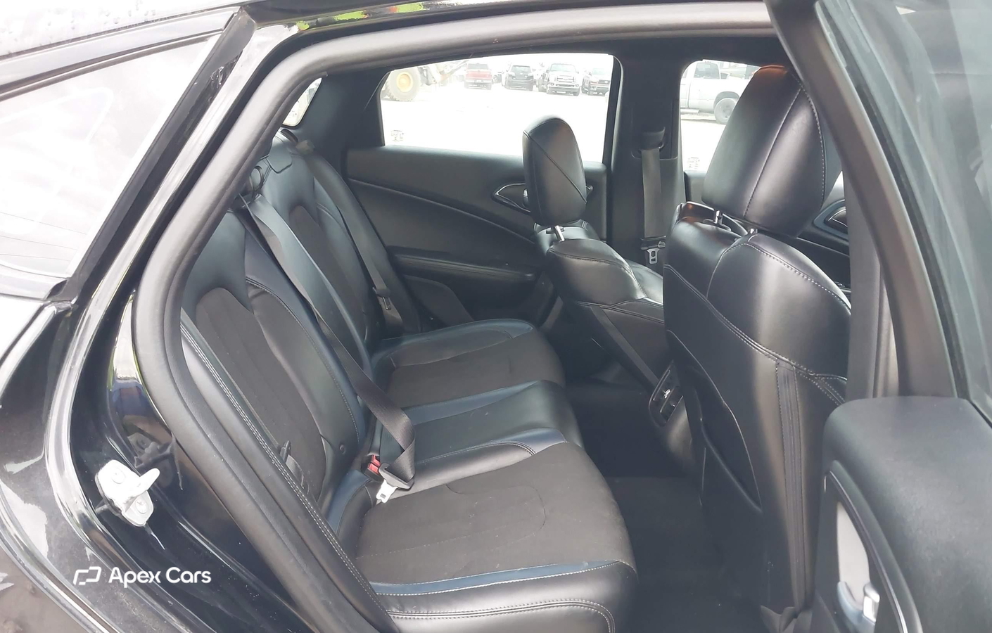 Chrysler 200 2015