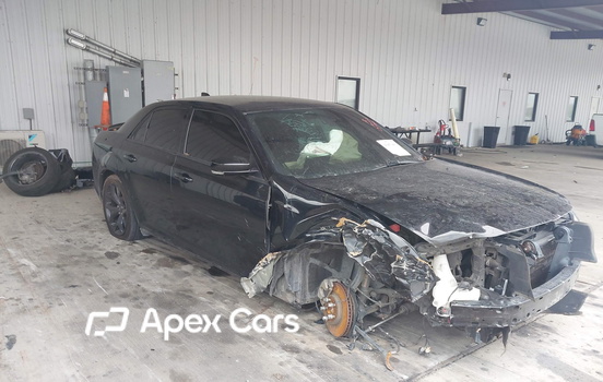 Chrysler 300 2021 - Image 1 of 17