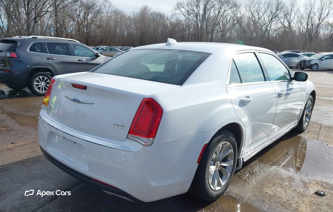 Chrysler 300 2021