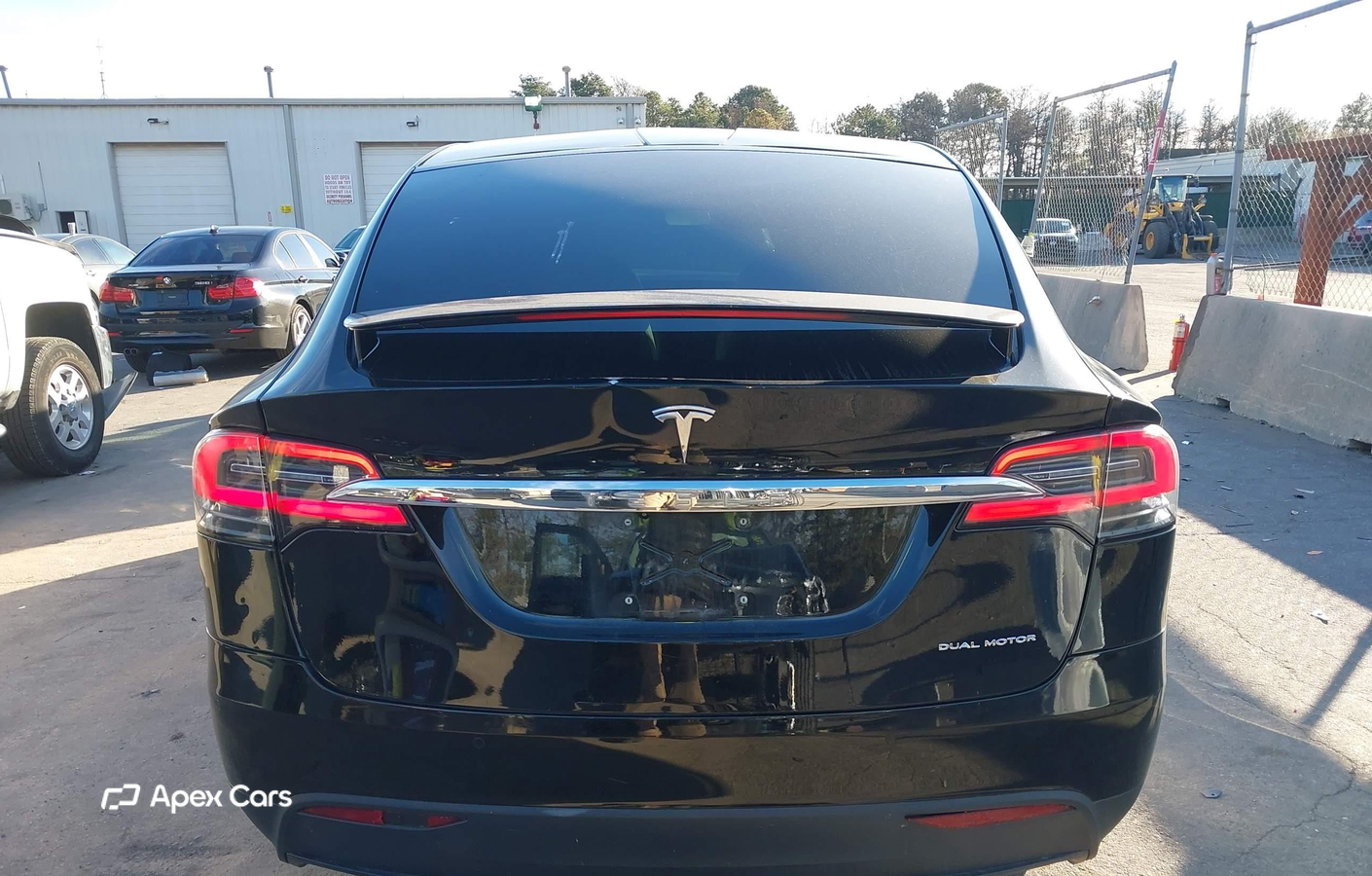 Tesla Model X 2021