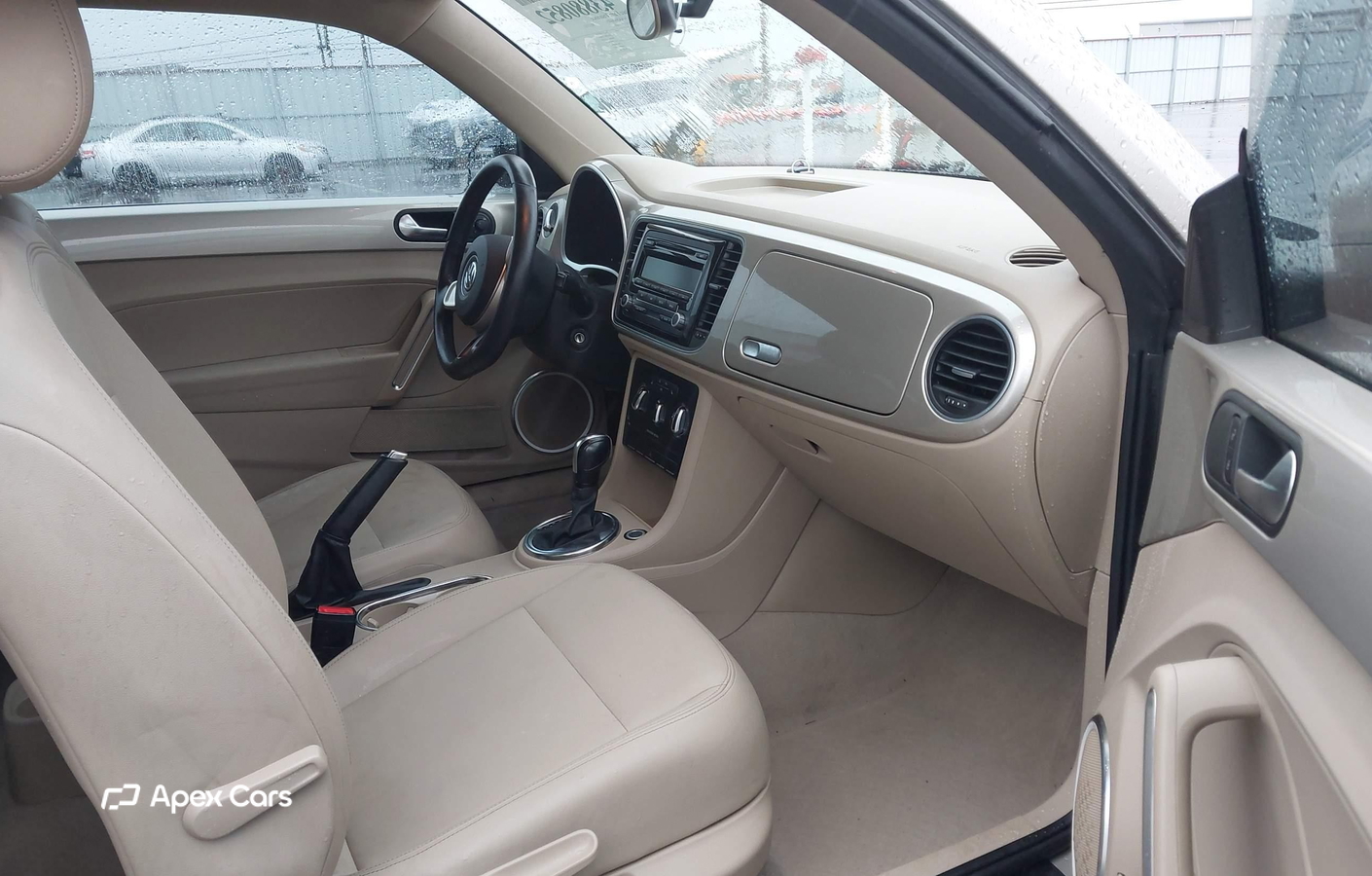 Volkswagen Beetle 2013