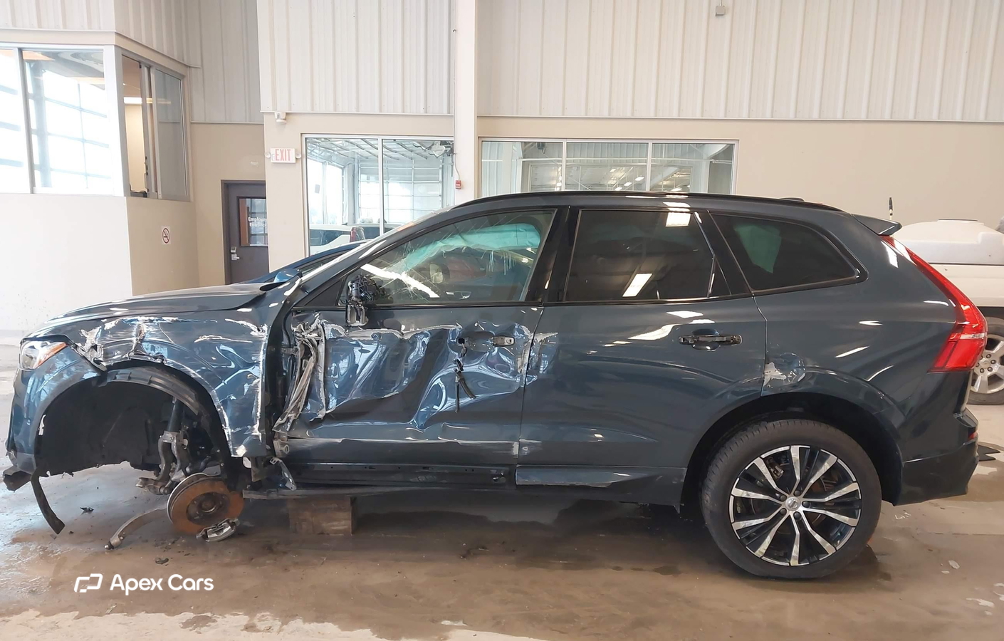 Volvo XC60 2025