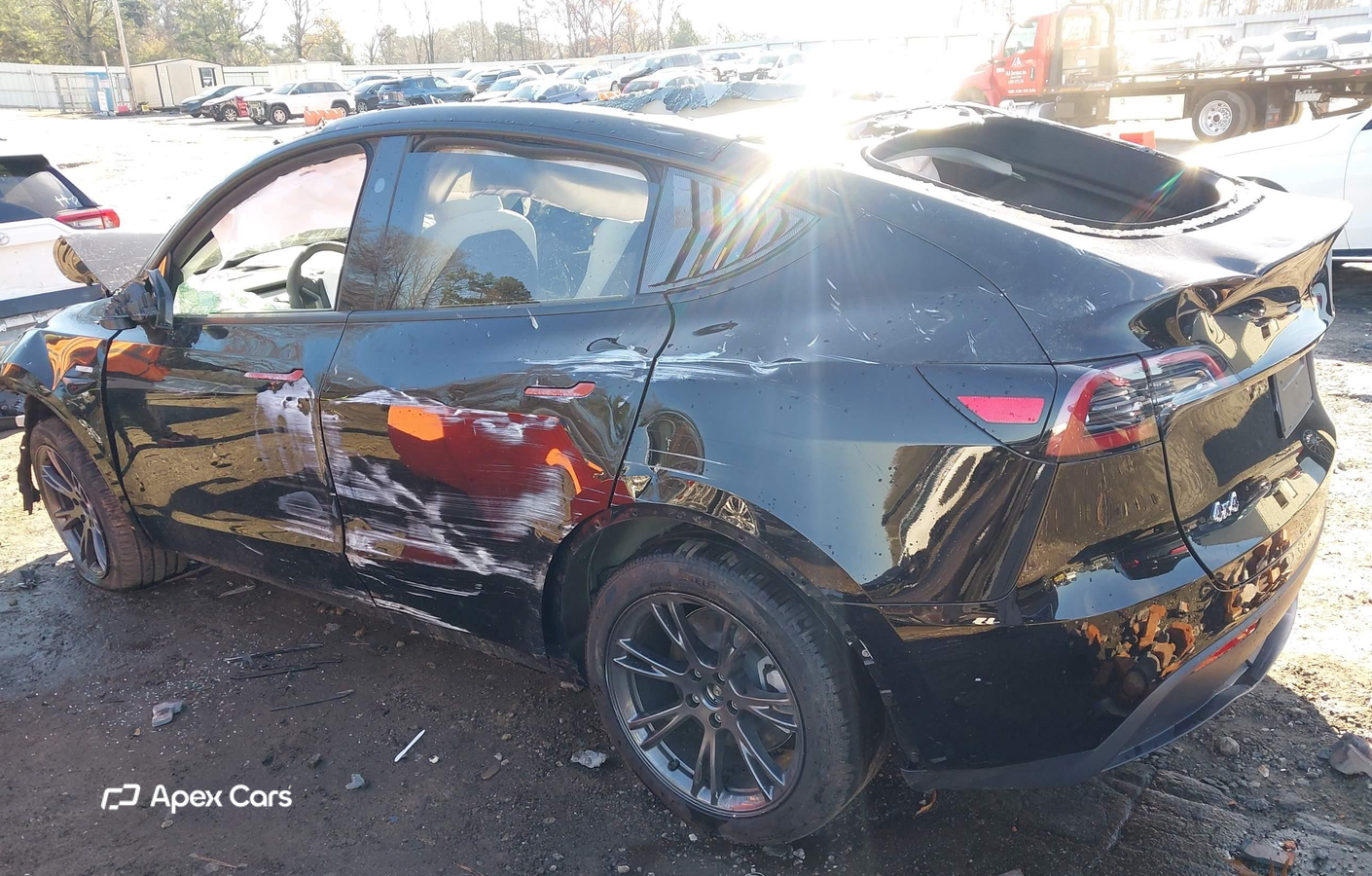 Tesla Model Y 2025