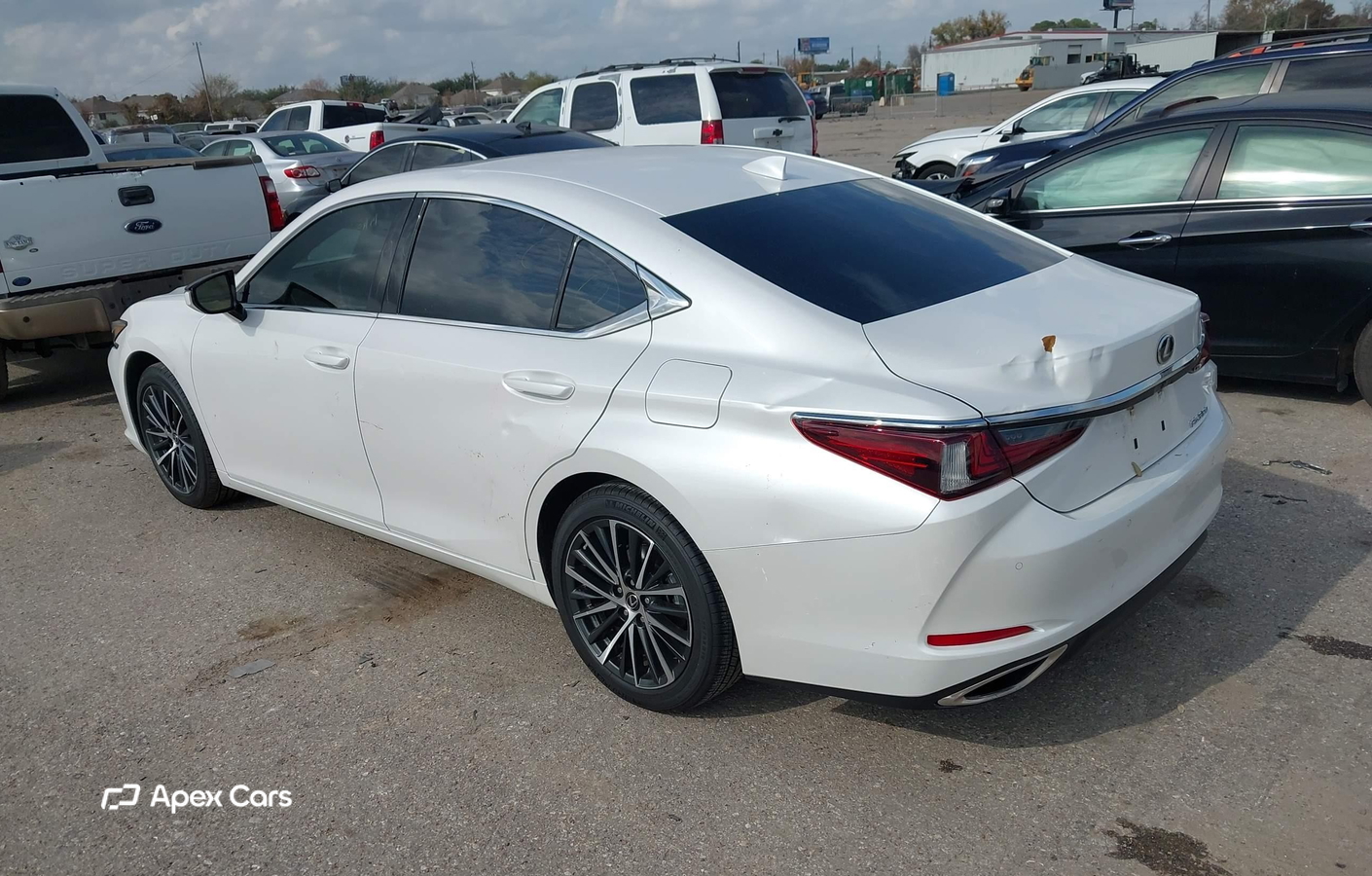 Lexus ES 2024