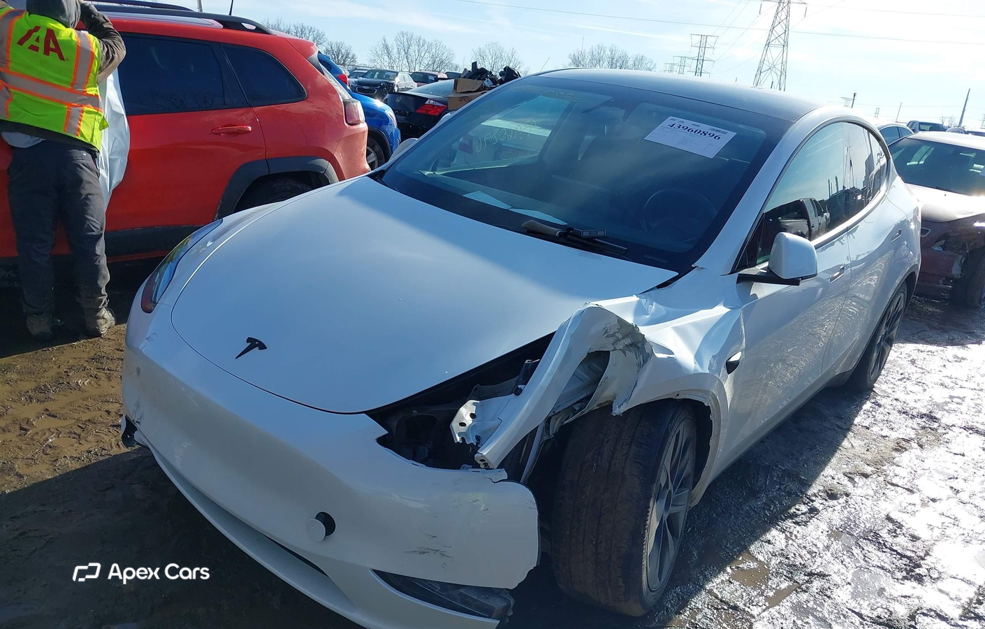 Tesla Model Y 2024