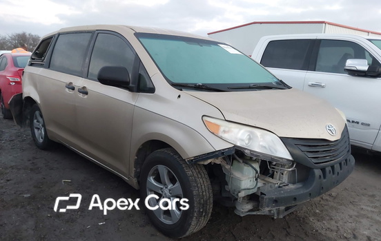 Toyota Sienna 2012 - Image 1 of 20