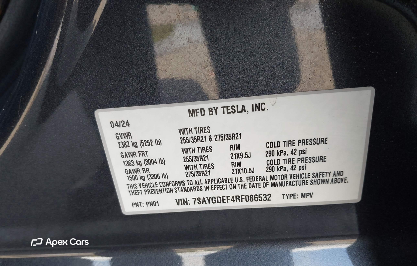 Tesla Model Y 2024
