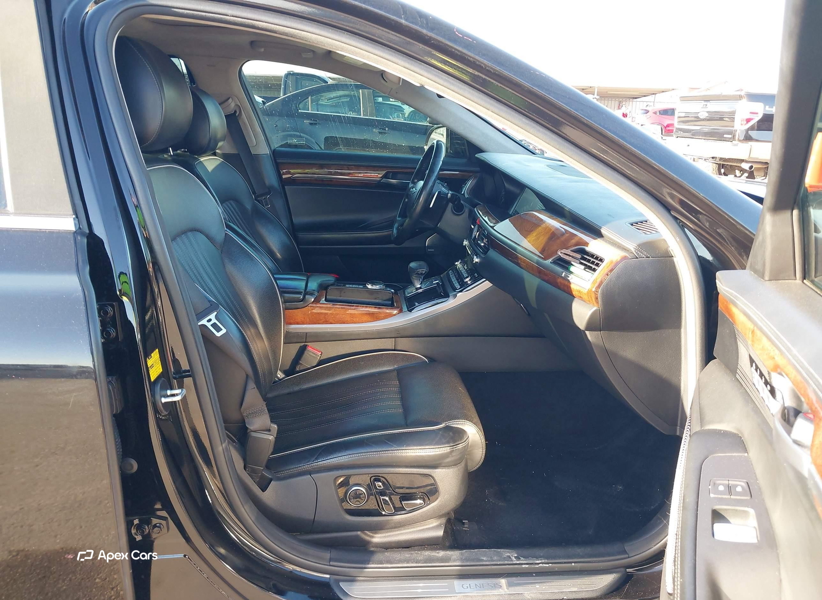 Genesis G90 2017