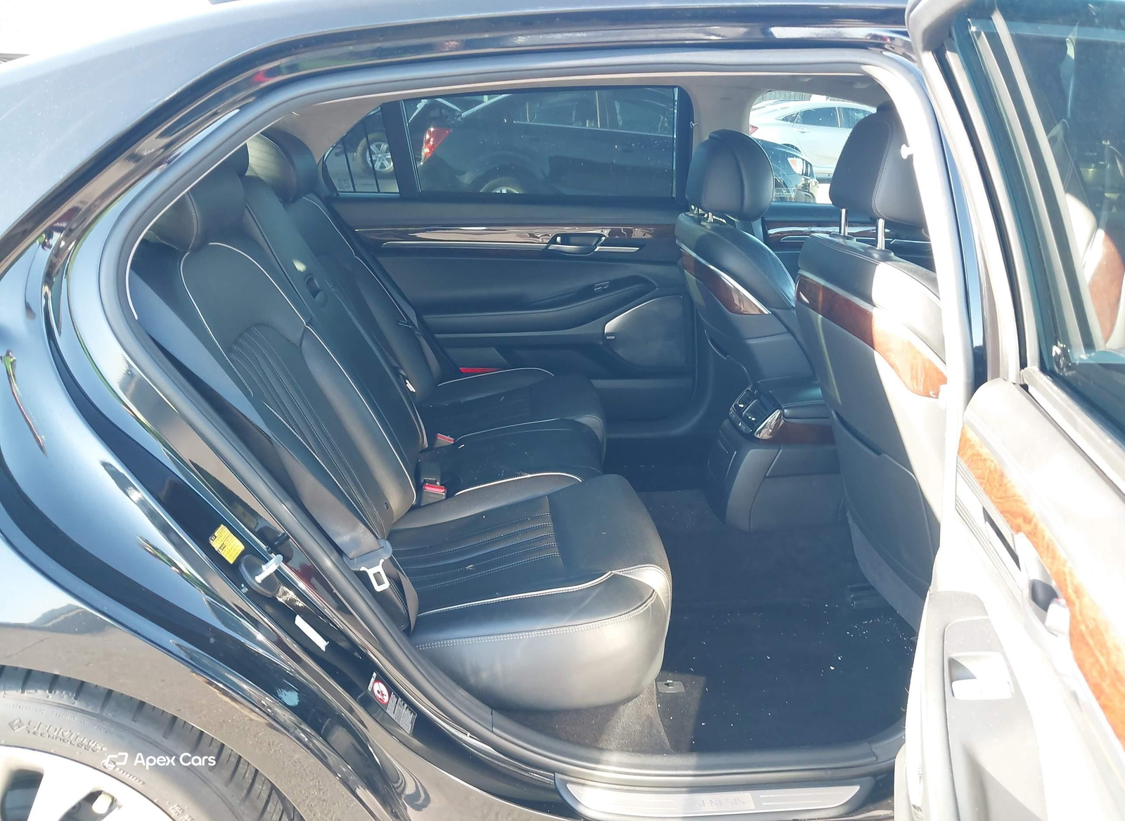 Genesis G90 2017