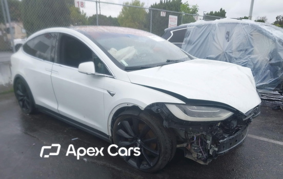Tesla Model X 2018 - Image 1 of 15