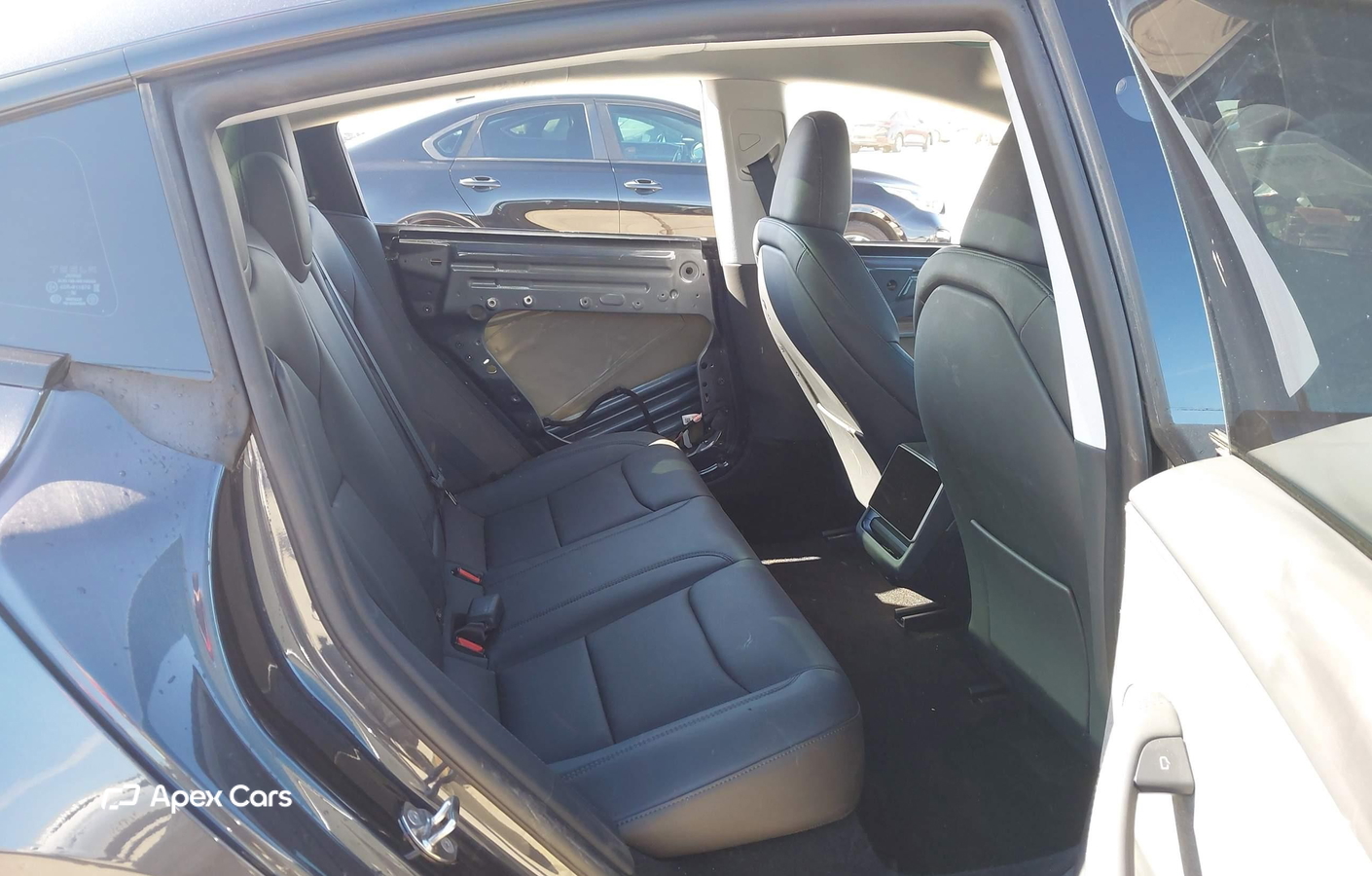 Tesla Model 3 2024