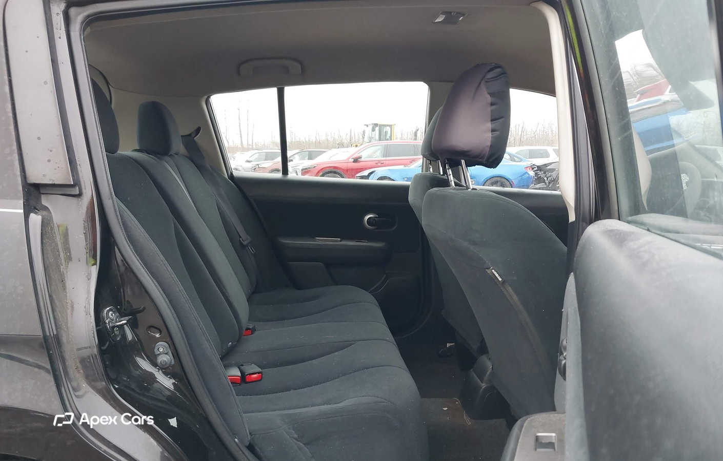 Nissan Versa 2011