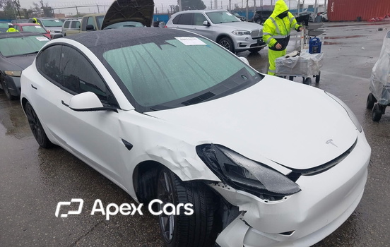Tesla Model 3 2021 - Image 1 of 20