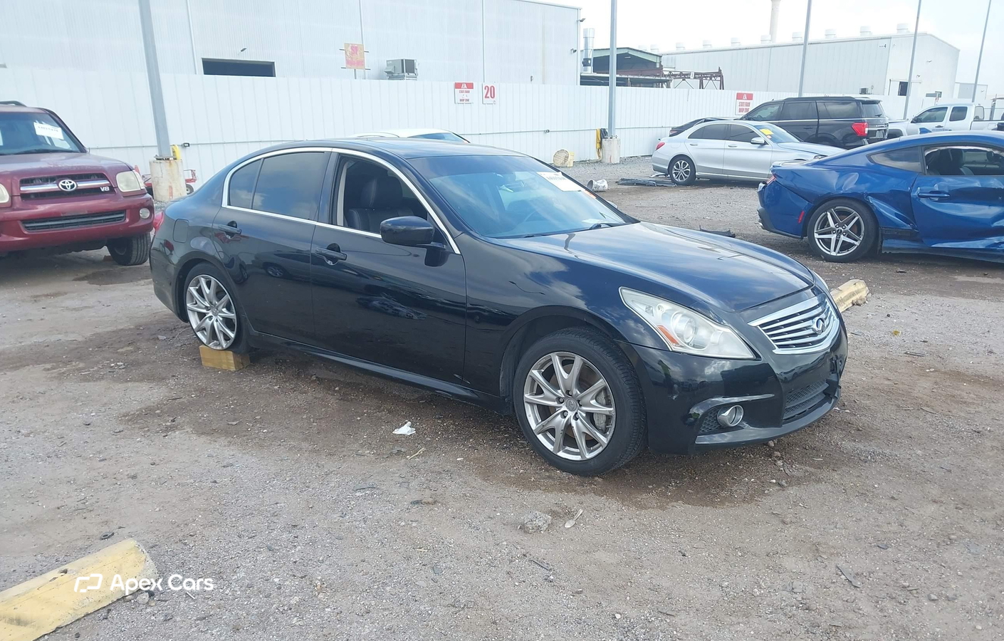 Infiniti G 2013
