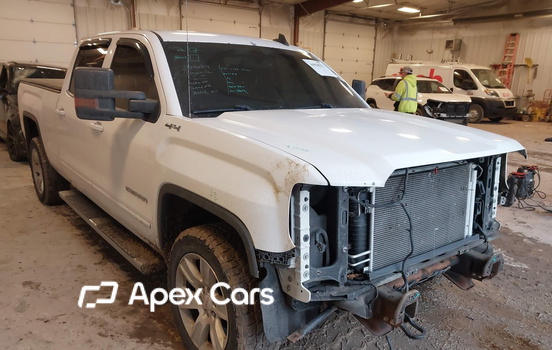 GMC Sierra 2015 - Image 1 of 16