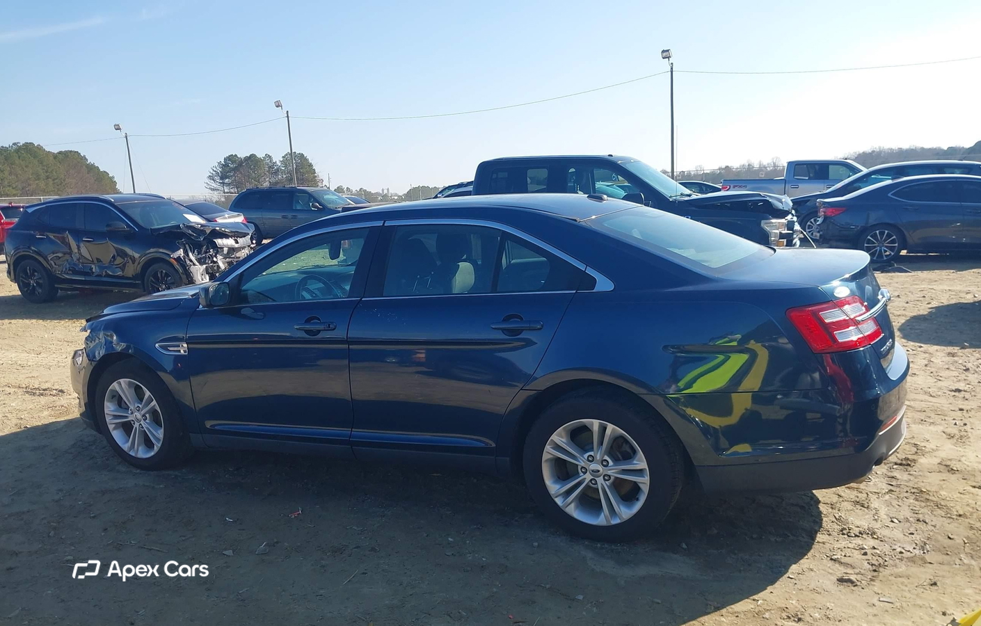 Ford Taurus 2016