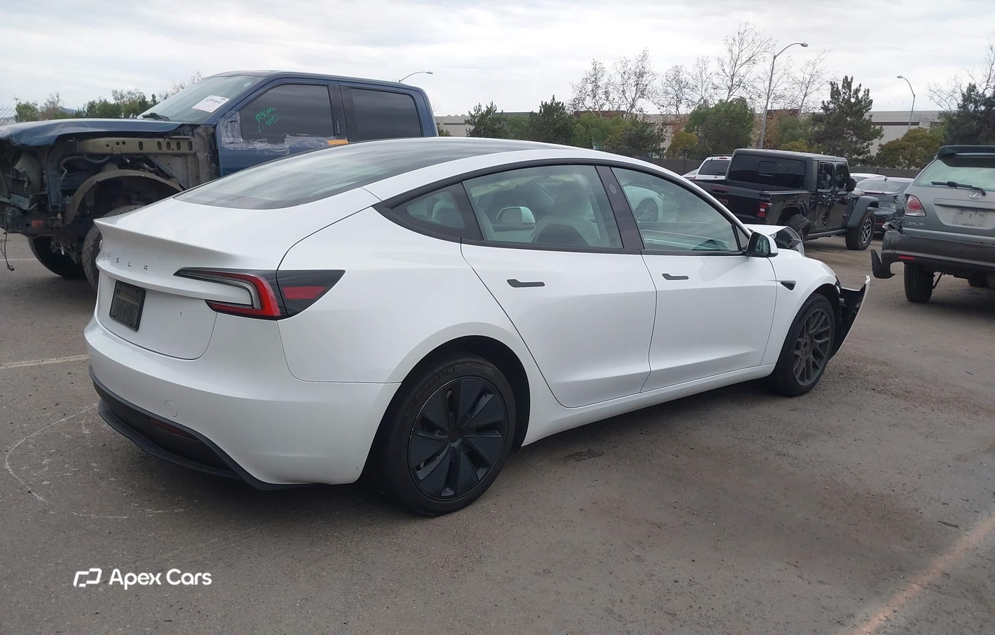 Tesla Model 3 2024