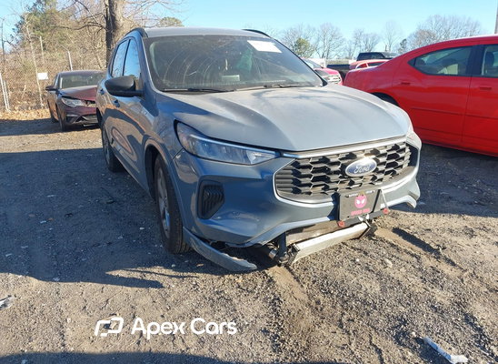 2023 Ford Escape - Image 1 of 5
