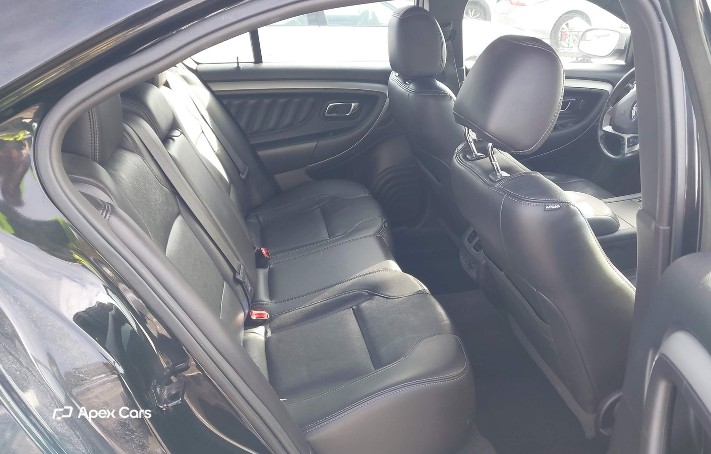 Ford Taurus 2015