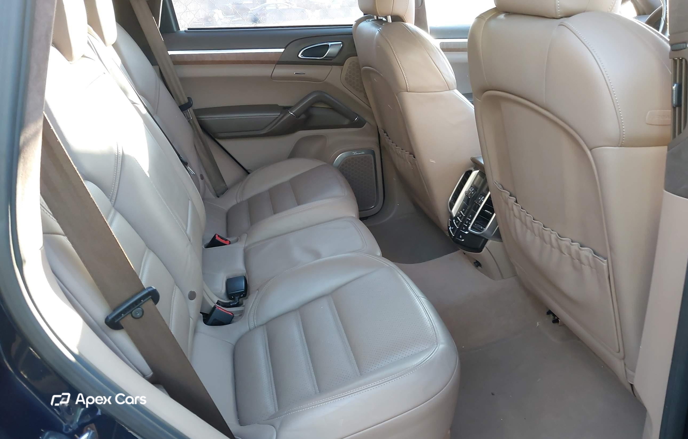 Porsche Cayenne 2011