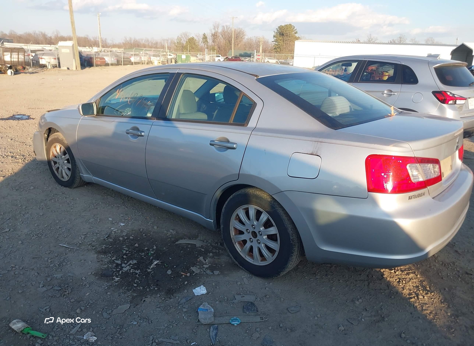 Mitsubishi Galant 2011