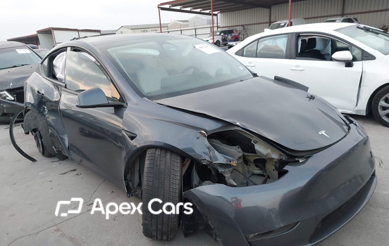 Tesla Model Y 2022 - Image 1 of 17