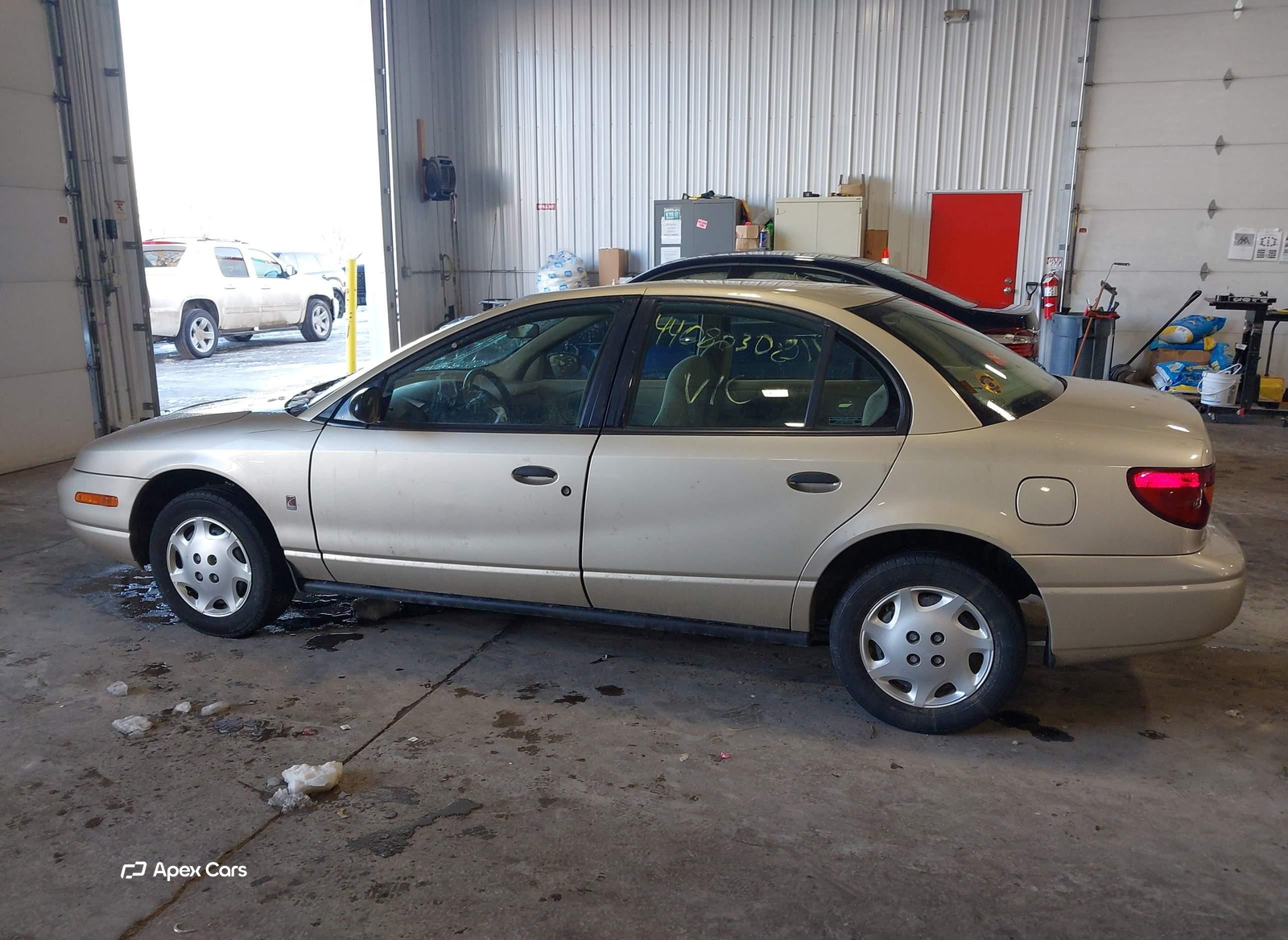 Saturn SL 2002