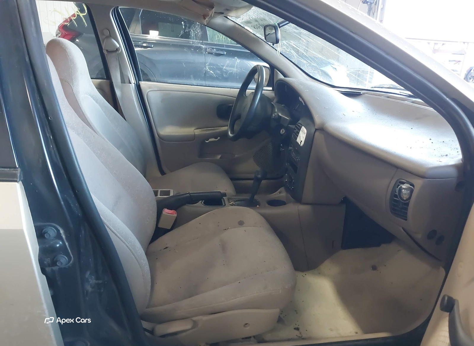 Saturn SL 2002