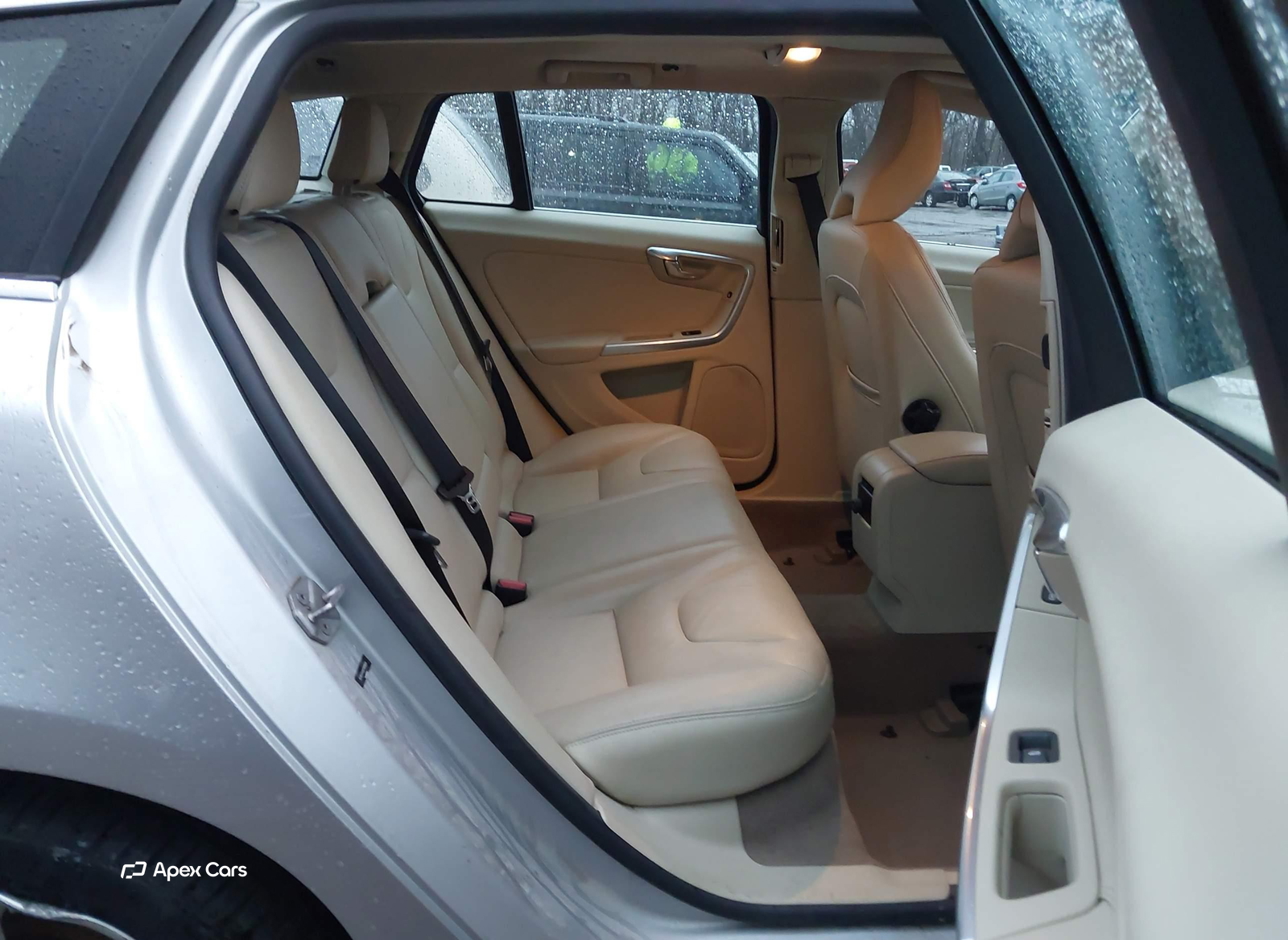 Volvo V60 2015