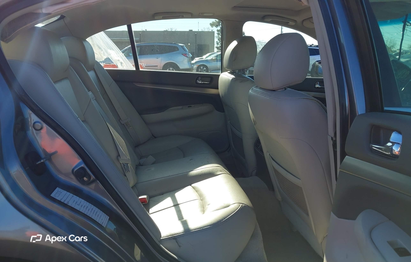 Infiniti G 2012
