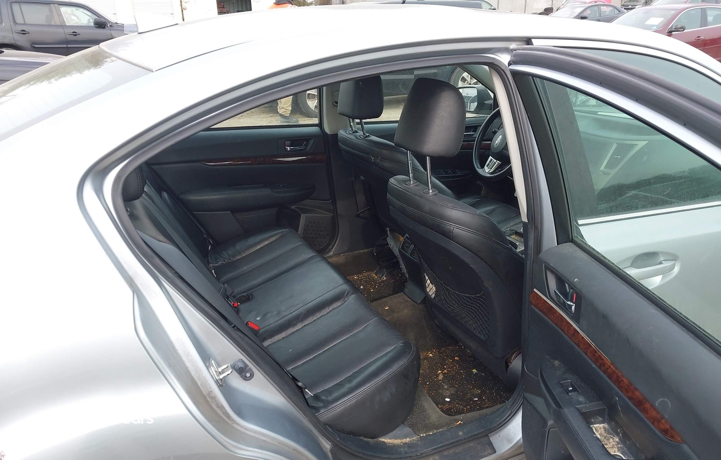Subaru Legacy 2013