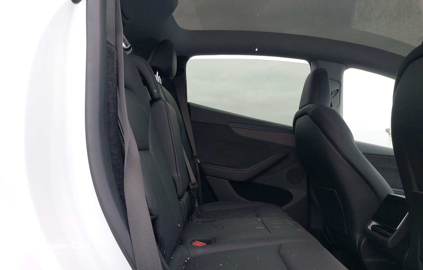 Tesla Model Y 2026