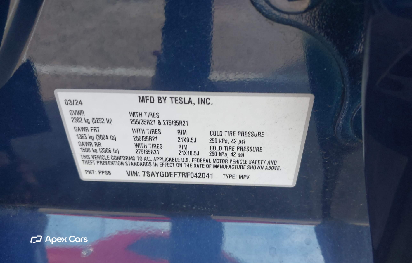 Tesla Model Y 2024