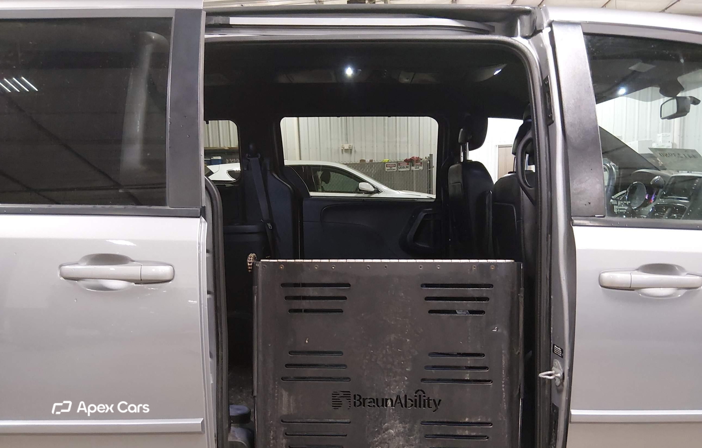 Dodge Caravan 2015