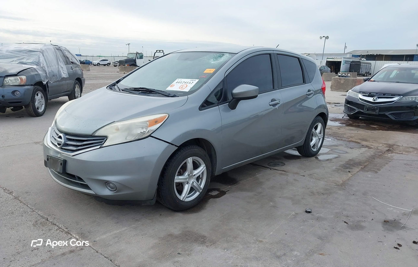 Nissan Versa 2015
