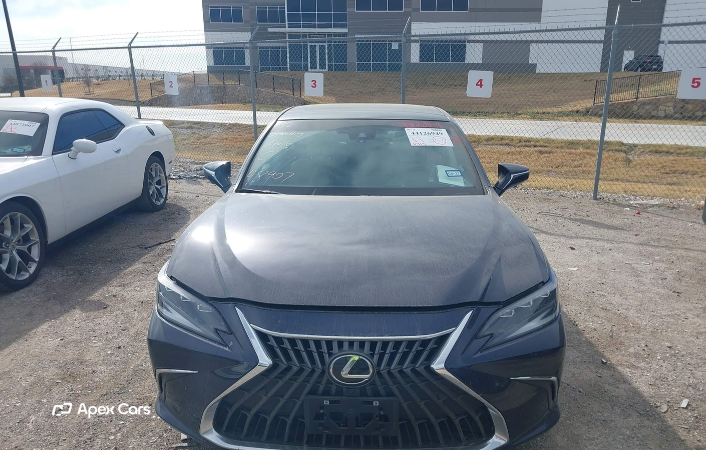 Lexus ES 2025