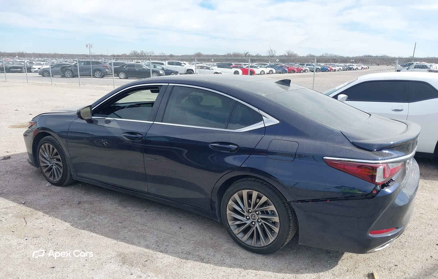 Lexus ES 2025