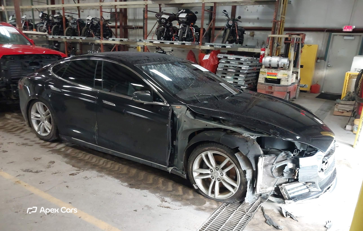 Tesla Model S 2015