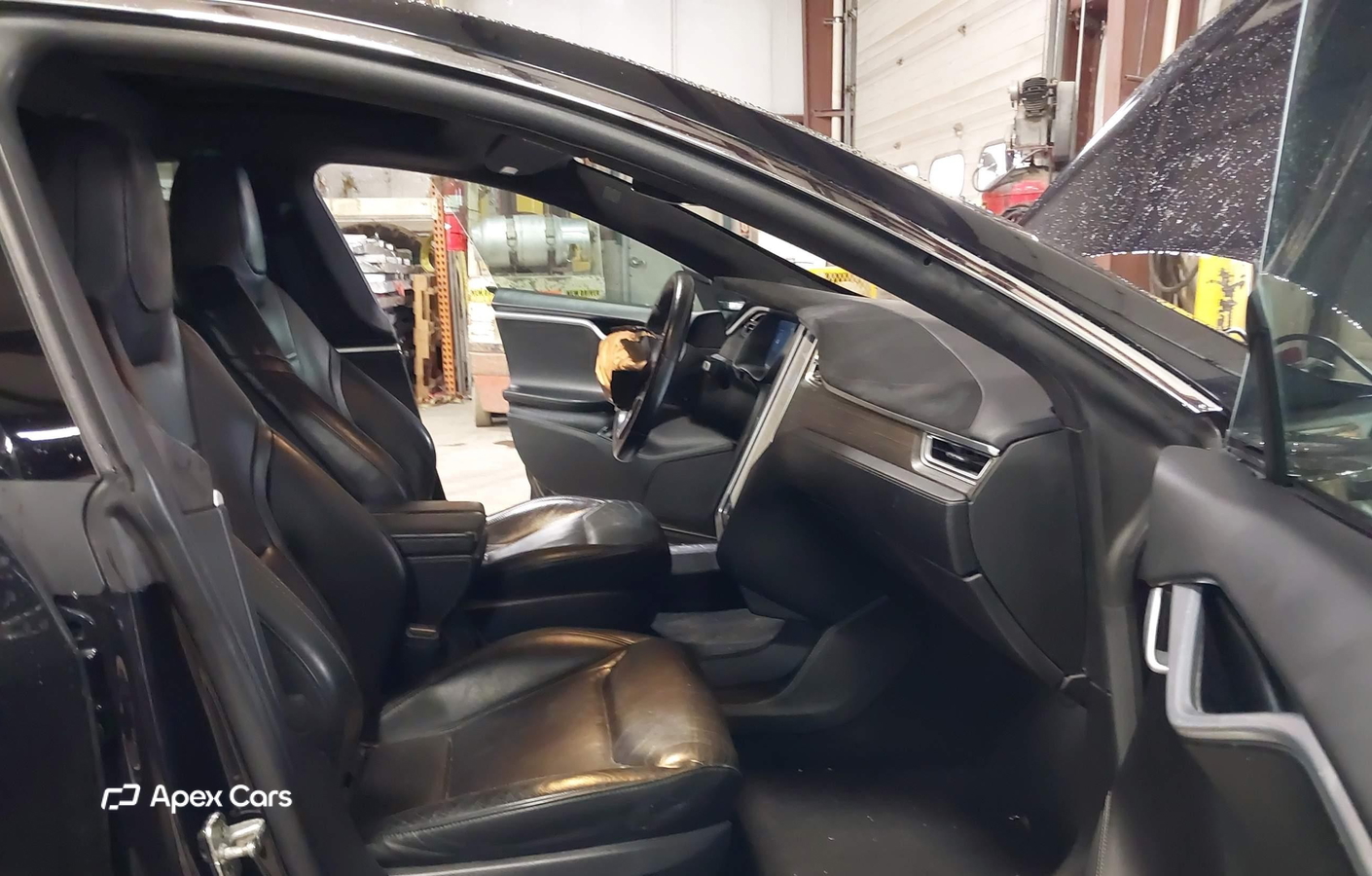 Tesla Model S 2015