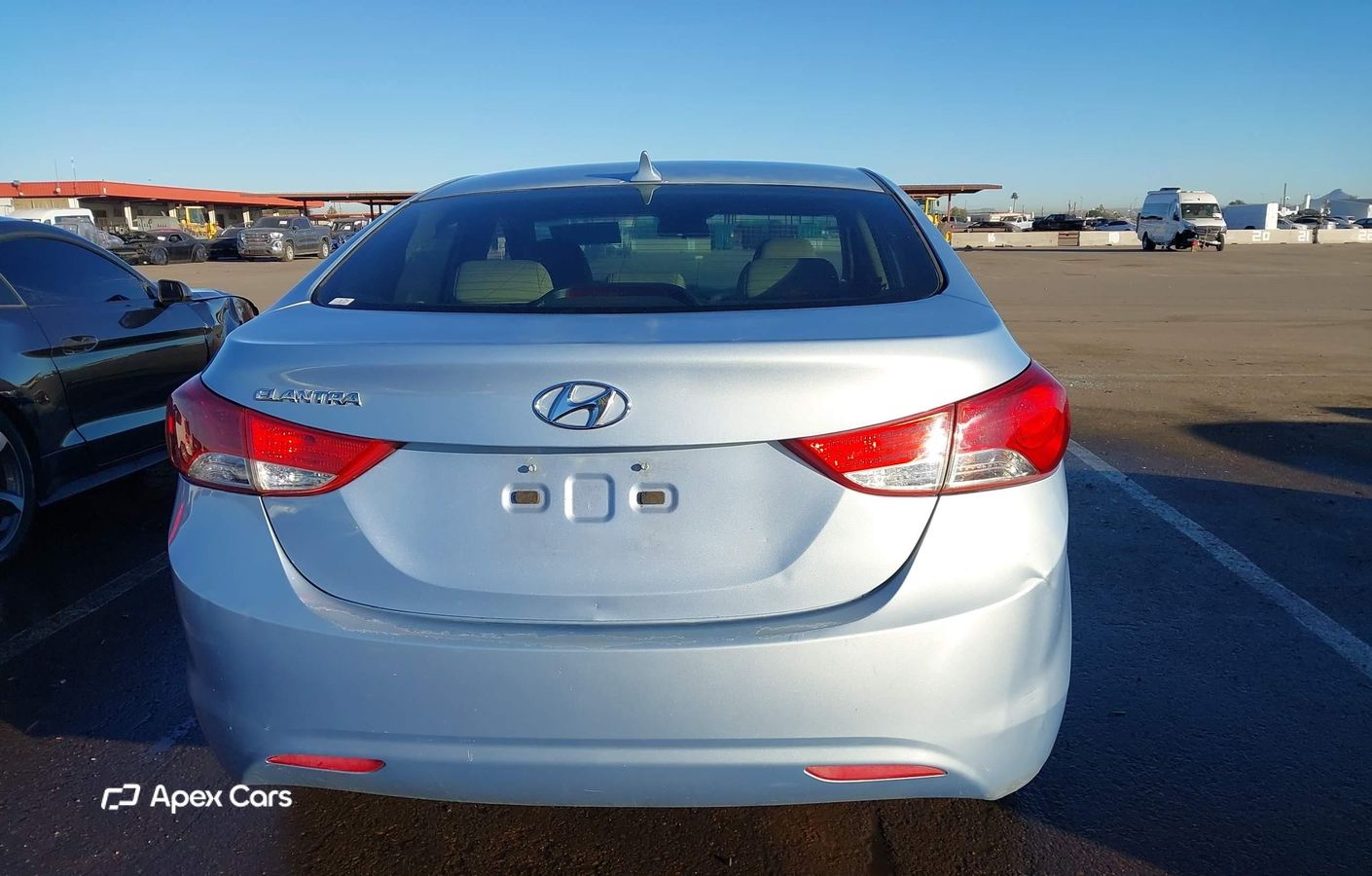 Hyundai Elantra 2012