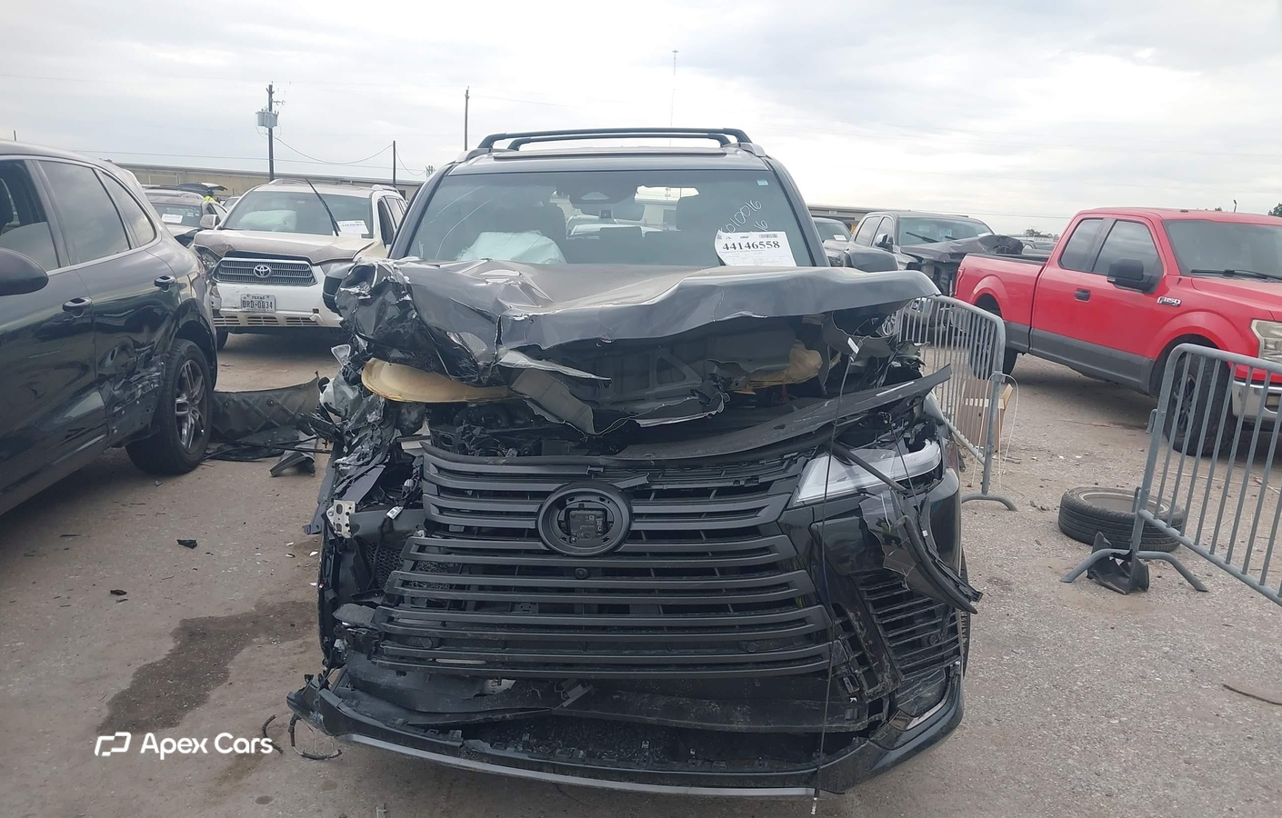 Lexus LX 2025