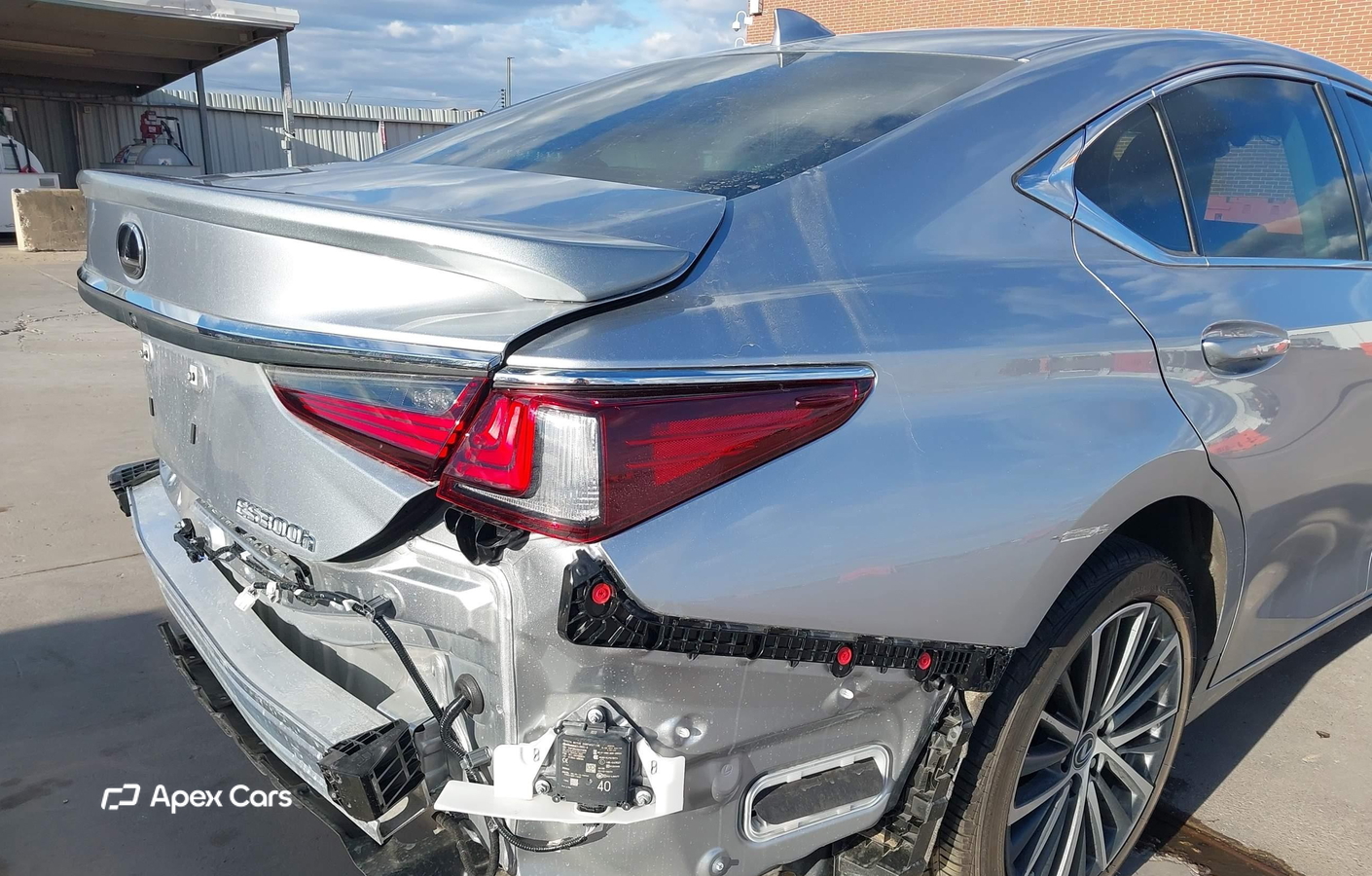 Lexus ES 2025