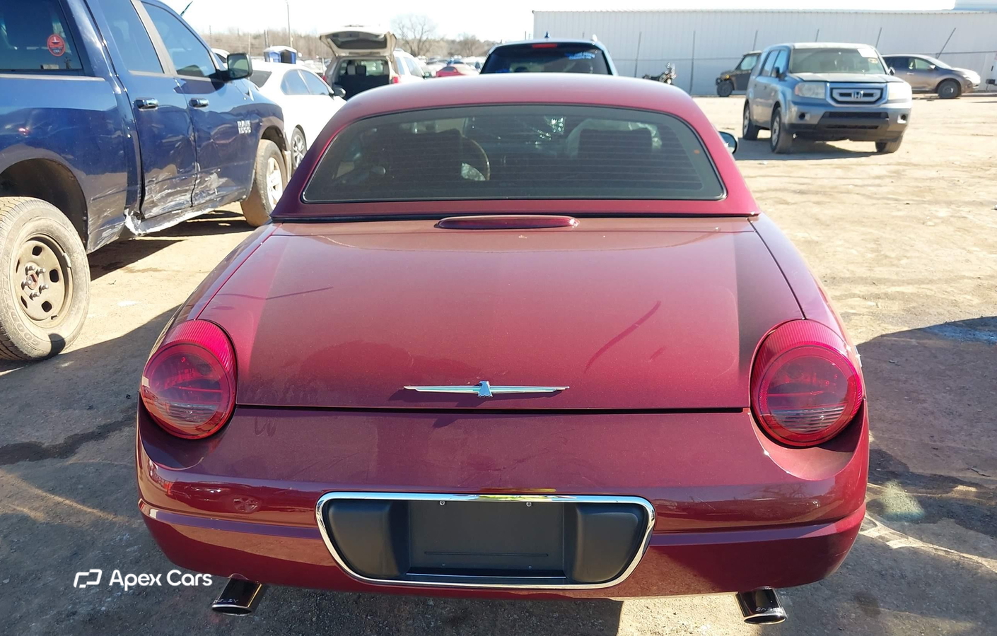 Ford Thunderbird 2004