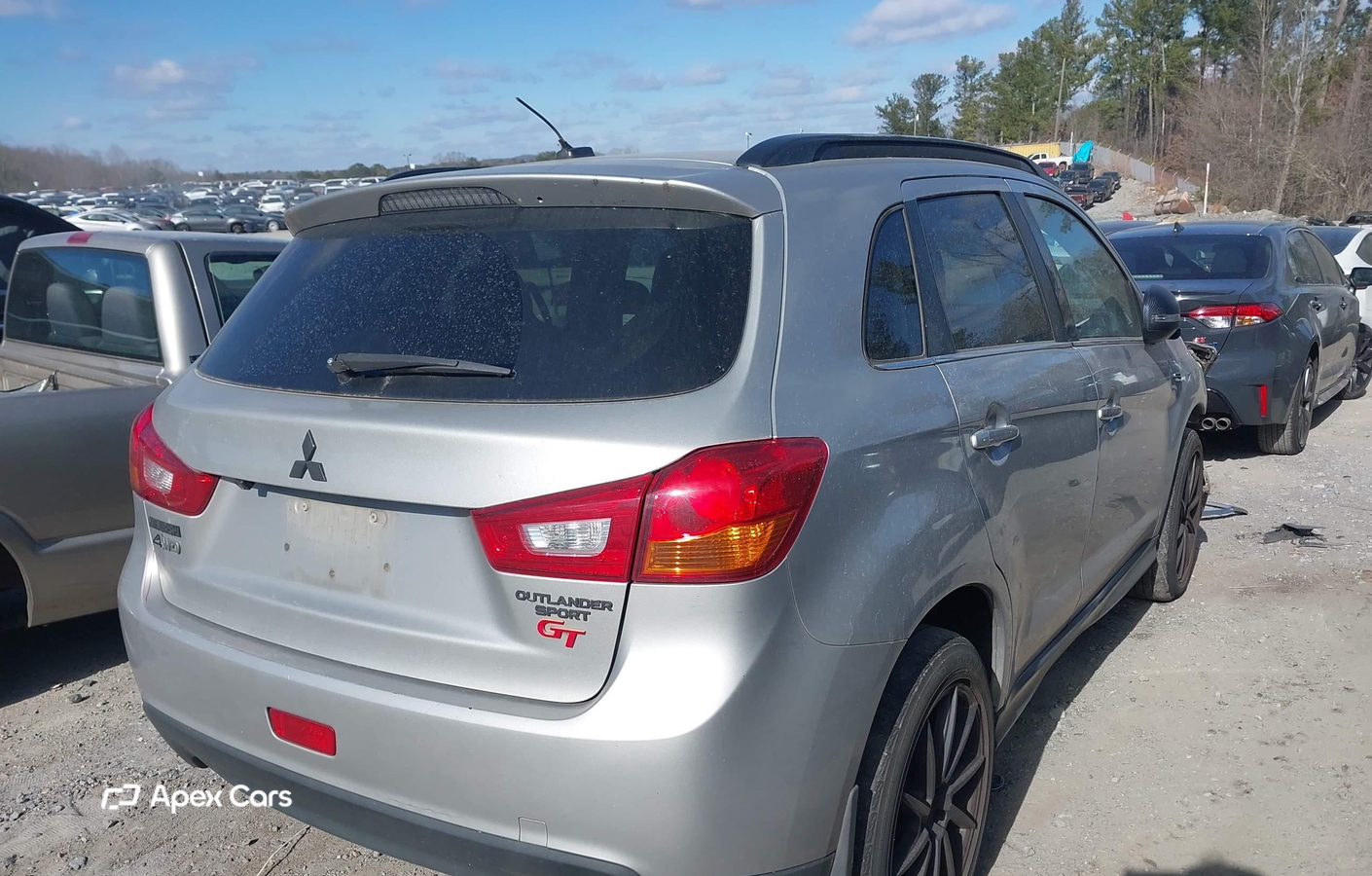 Mitsubishi Outlander 2015