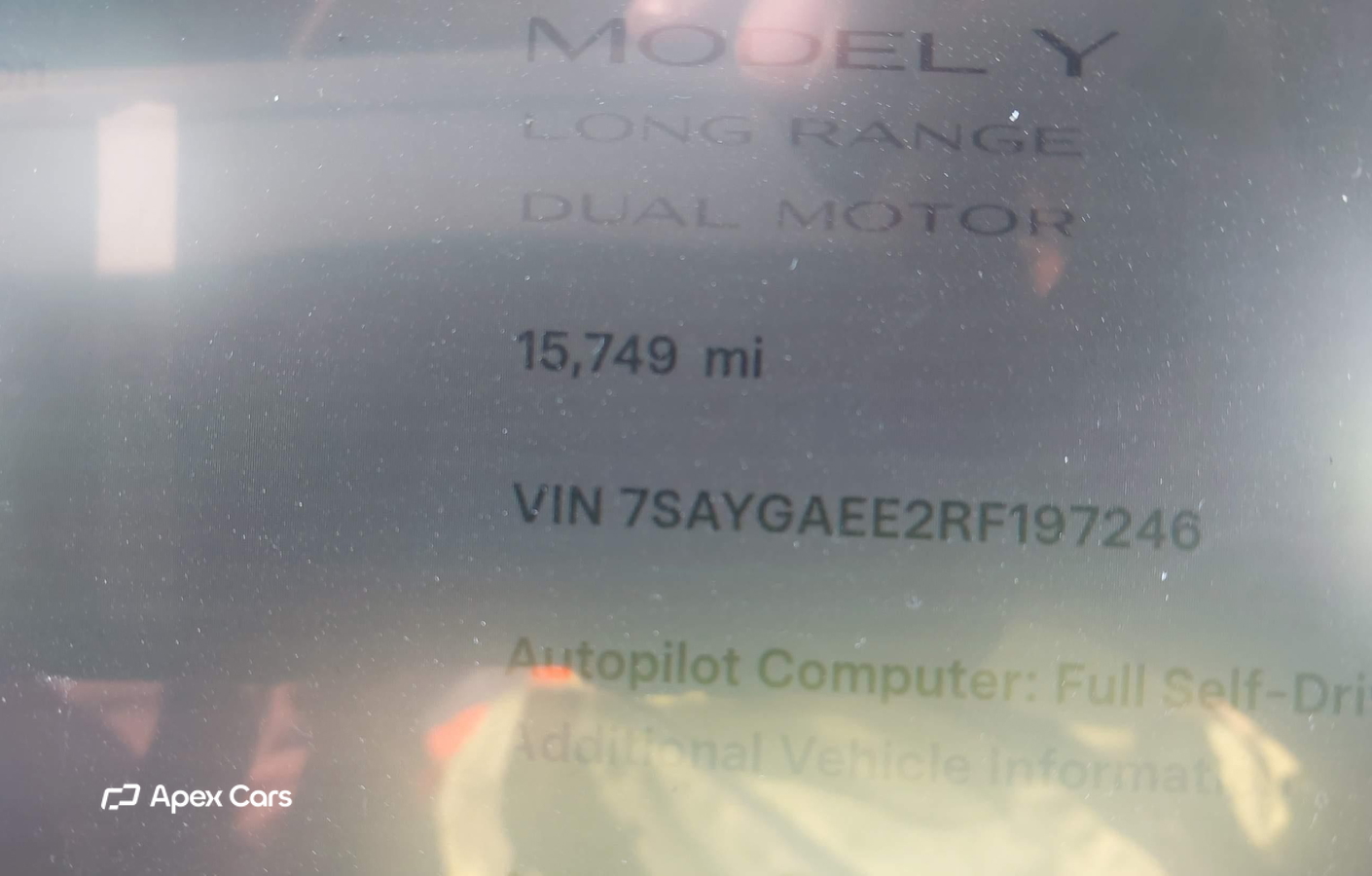 Tesla Model Y 2024
