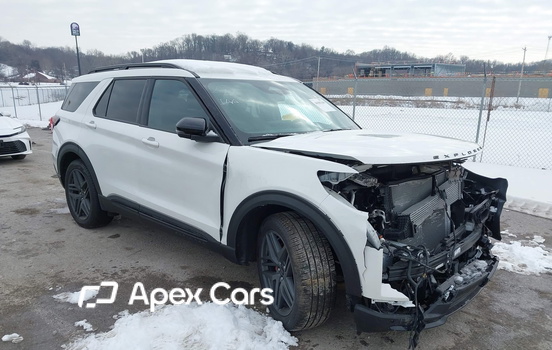 Ford Explorer 2025 - Image 1 of 17